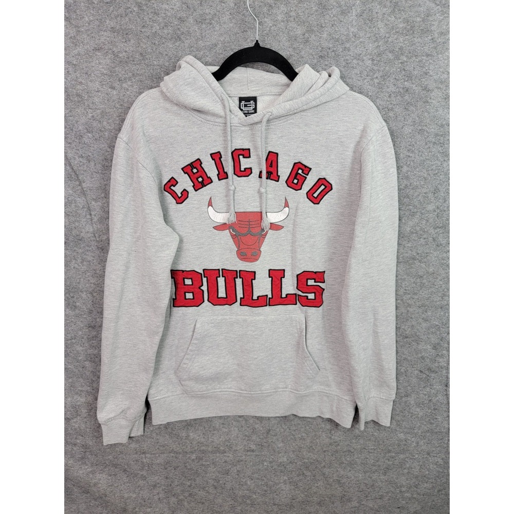Ultra Game Chicago Bulls Gray Hooded Pullover Sweater Mens Size S NBA Hoodie